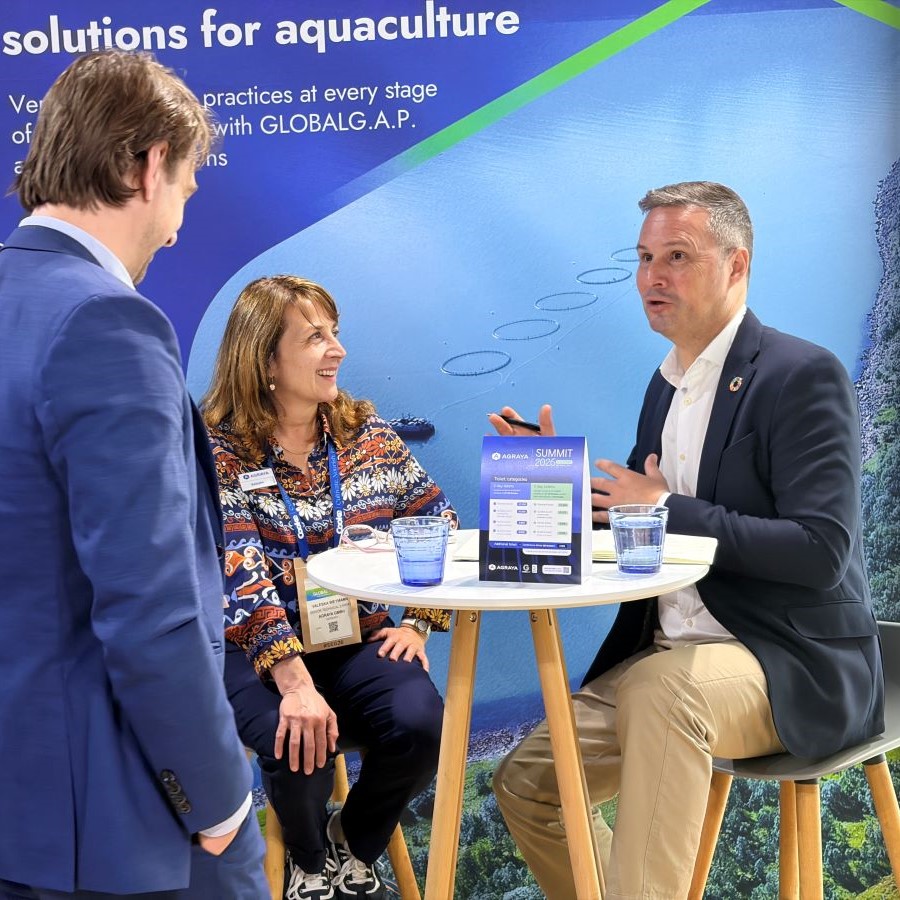 Meeting with stakeholders at the Agraya booth at Seafood Expo Global in Barcelona, Spain, April 2026.
